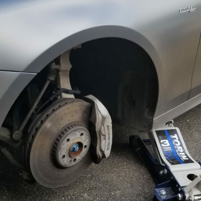 CarLabs Auto Tire Change
